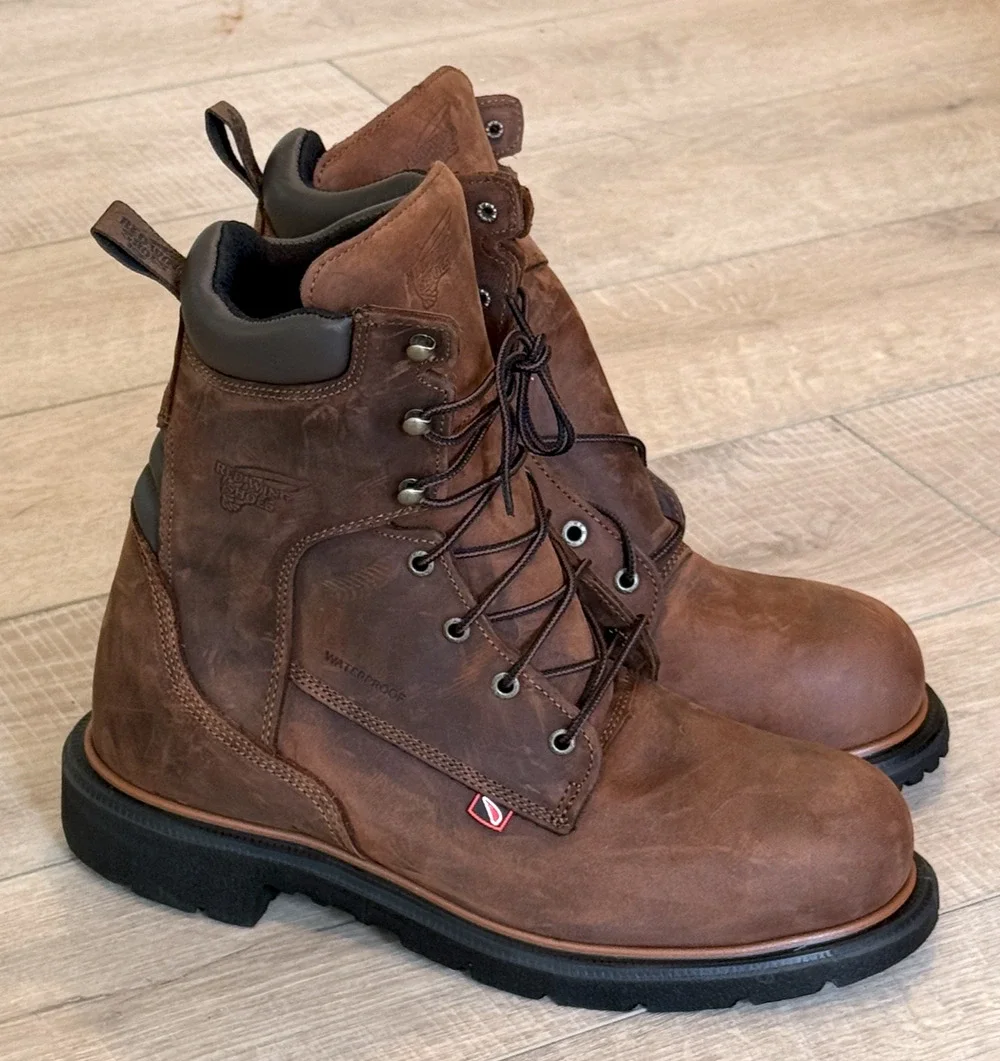 RED WING 4200 DYNAFORCE 8-INCH WATERPROOF SAFETY STEEL TOE WORK BOOTS 11 B